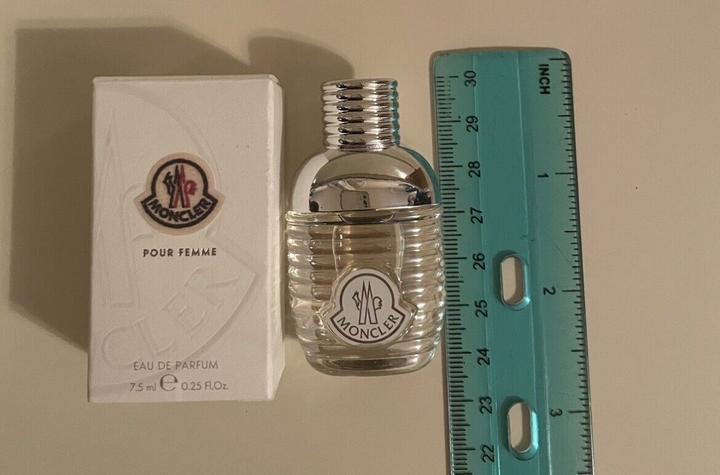 Actual product image Moncler MINIATURA Pour Femme EDP 7,5ml (Eau de parfum, 7.50 ml)