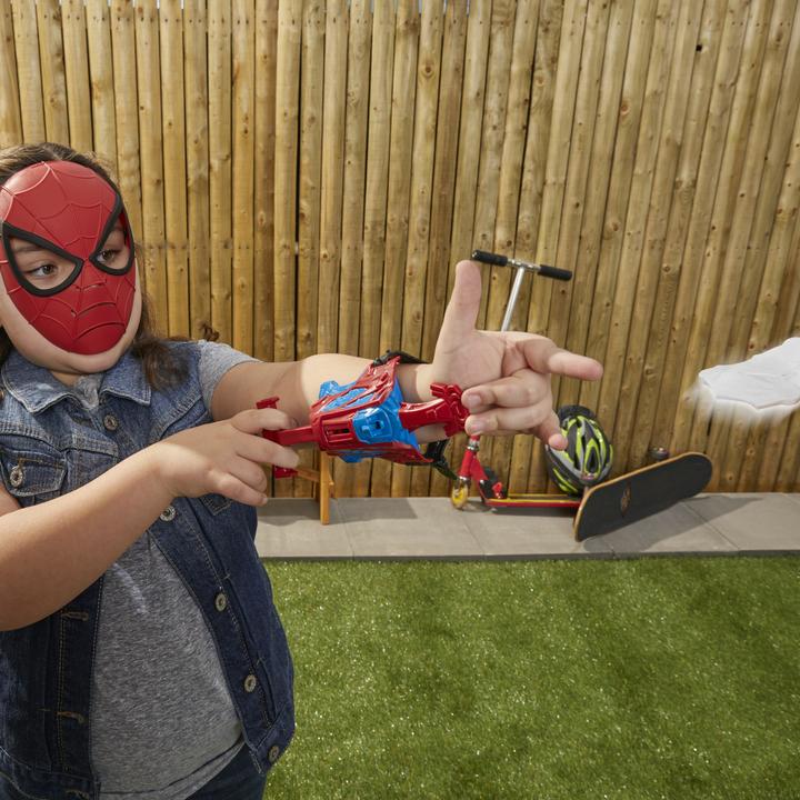 Image du produit Hasbro Spider-Man Web Slinging Armor Set