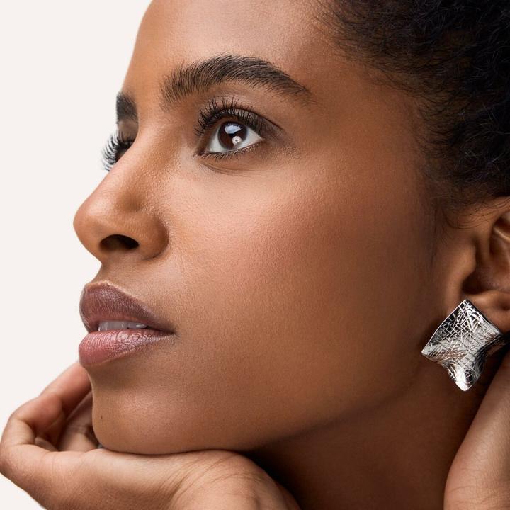 Actual product image Catrice Stay In Place (010 Panda-Proof Black)