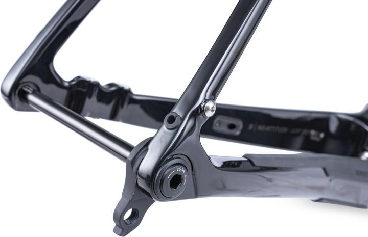 Actual product image Bombtrack HOOK EXT-C FRAMEset black/met. 700C/50-S