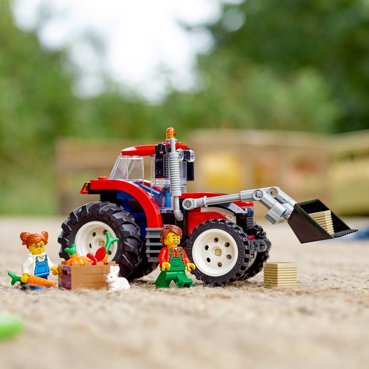 Actual product image LEGO Tractor (60287, LEGO City)