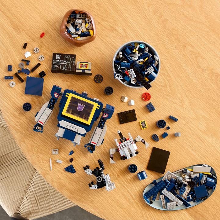 Productafbeelding LEGO Transformers: Soundwave (LEGO Icons)
