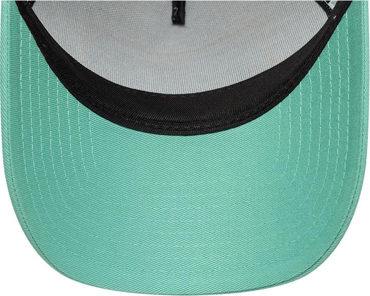 Actual product image New Era NE Location Patch (One size)
