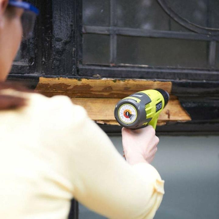 Image du produit Ryobi Soufflerie d'air chaud, accessoires compris