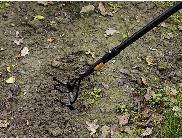 Actual product image Fiskars Weed hoe