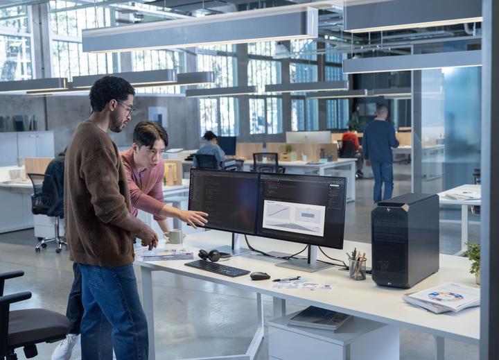 Image du produit HP Z4 G5 (1000 Go, 64 Go)