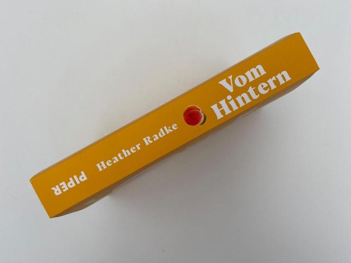 Actual product image Vom Hintern (German, Heather Radke, Viola Krauss, 2023)