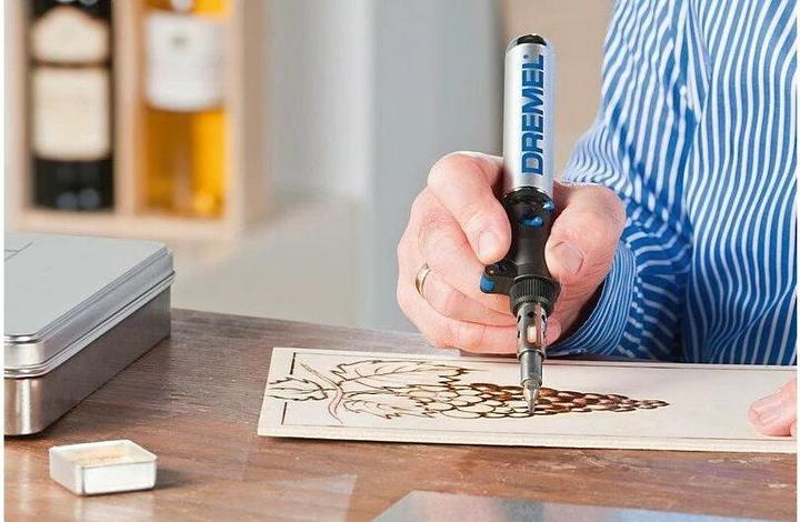 Image du produit Dremel Versatip : un ensemble pour la peinture de poker