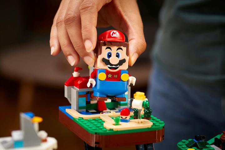 Actual product image LEGO Question Mark Block from Super Mario 64 (71395, LEGO Rare Sets, LEGO Super Mario)