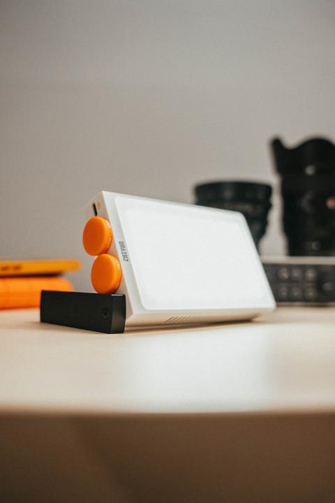 Actual product image Zhiyun FiveRay M40 (Video light)