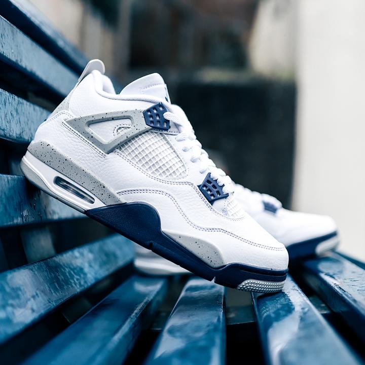 Image du produit Nike Air Jordan 4 (45)