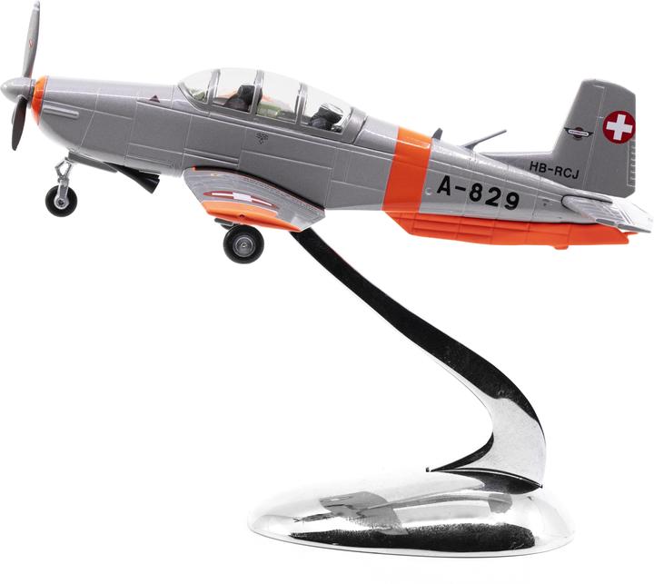 Image du produit Ace Pilatus P-3 A-829 y compris support chromé