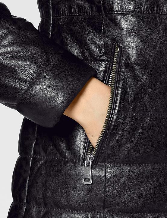 Actual product image Oakwood Light and Warm Down Jacket (XS)