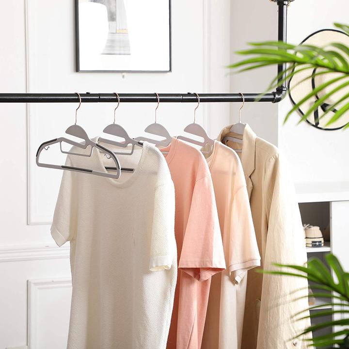 Actual product image Songmics Hanger (20x)