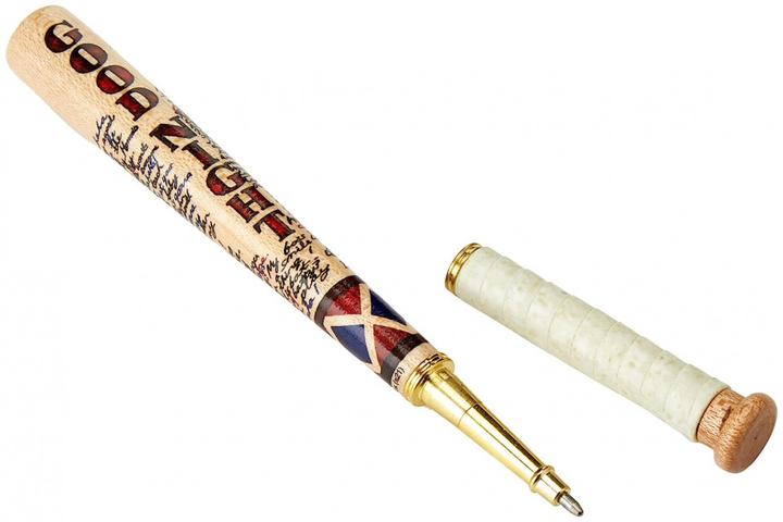 Image du produit Noble Collection Suicide Squad : la batte de baseball Bonne-Nuit de Harley Quinn