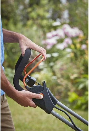 Actual product image Black & Decker Battery Lawn Mower BCMW3336L2 Kit (Rechargeable battery operated)