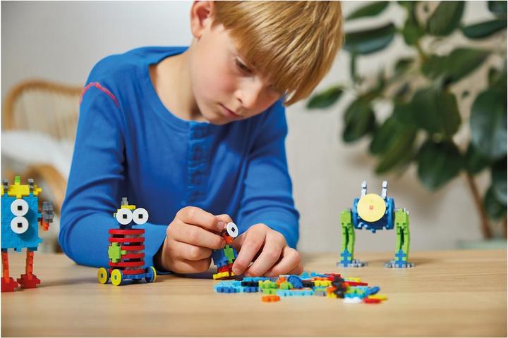 Actual product image Plus-Plus Robot