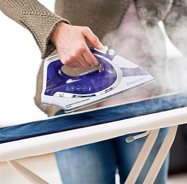 Image du produit Russell Hobbs Fer à repasser à vapeur 23300-56 (2400 W, 135 g/min)