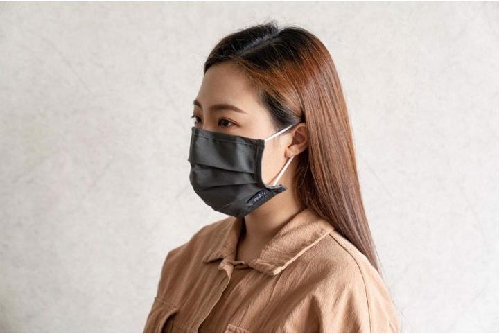 Actual product image Nuts HEIQ Viroblock Textile Mask Anthracite (1 x)
