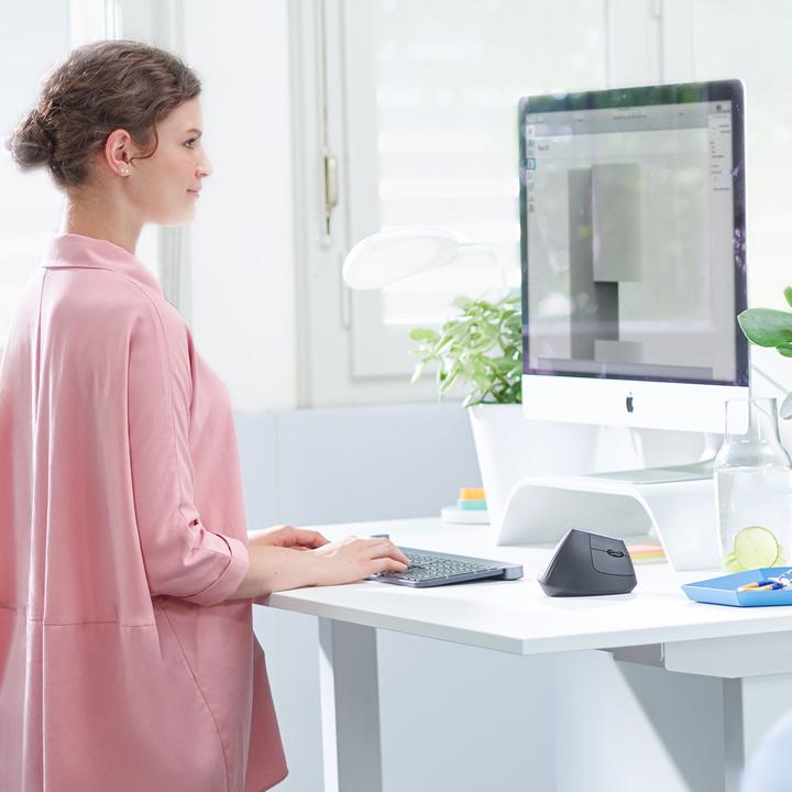 Actual product image Logitech MX Vertical (Wireless)