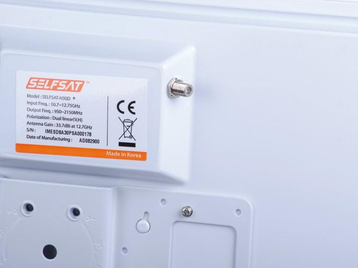 Produktbild Selfsat H30D+ Flachantenne mit Single LNB (Flachantenne, 33.70 dB, DVB-S / -S2)