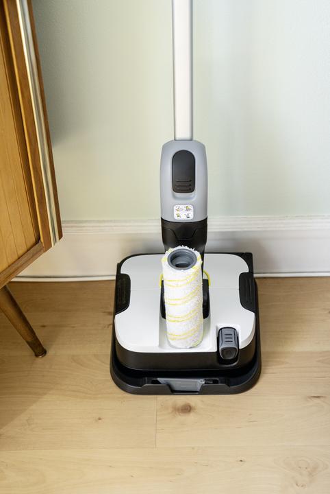 Actual product image Kärcher Universal roller yellow