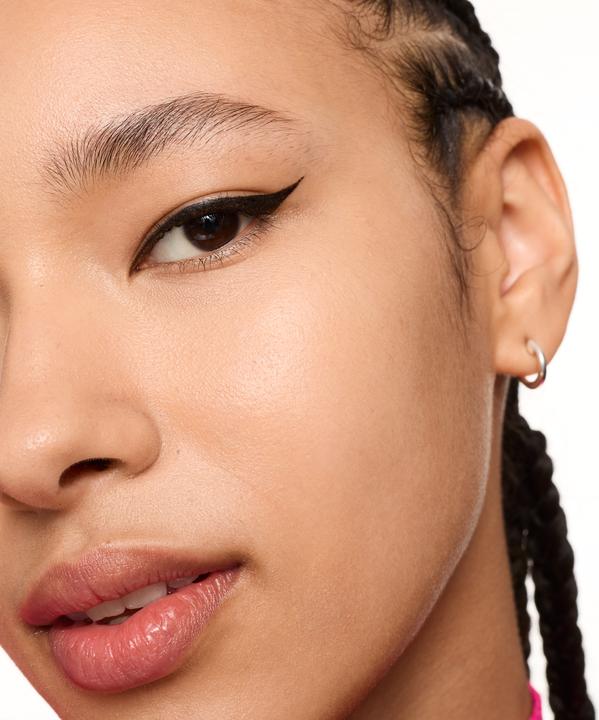 Produktbild essence Liquid Ink (0 Schwarz)