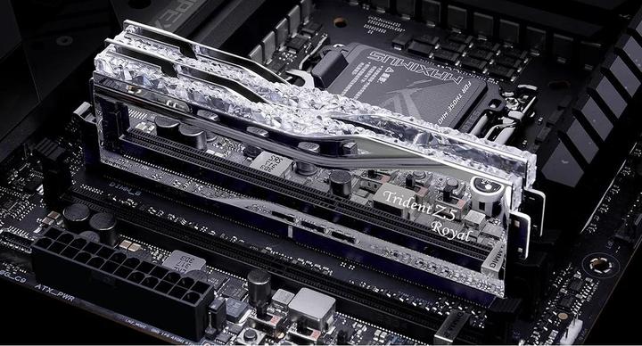 Image du produit G.Skill Trident Z5 Royal (2 x 48 Go, 6400 MHz, RAM DDR5, DIMM)