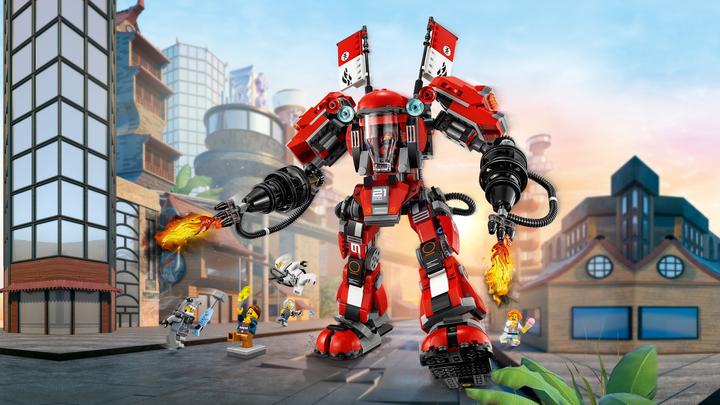 Actual product image LEGO Ninjago Movie Kai's Fire-Mech (70615, LEGO Ninjago)