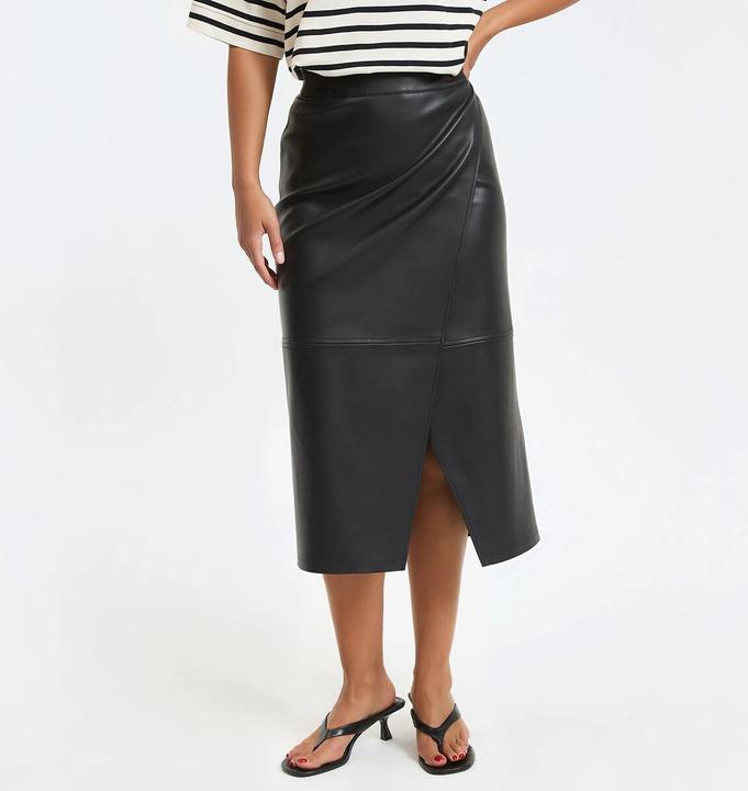 Actual product image La Redoute Collections Straight skirt in faux leather (44)