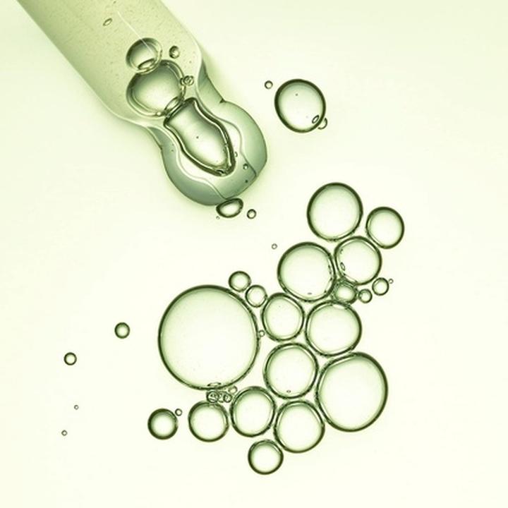 Produktbild Lumene Nordic Clear Tyyni Balancing Daily Serum Hydrating Niacinamide Serum for Oily Combination and (30 ml)