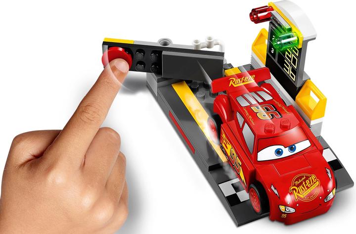 Actual product image LEGO Lightning McQueens (10730)