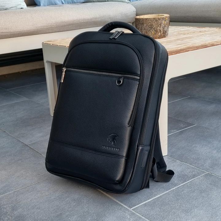 Actual product image Spartanhub Slim Pack (13 l)