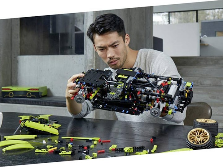 Actual product image LEGO Lamborghini Sián FKP 37 (42115, LEGO Technic, LEGO Rare Sets)