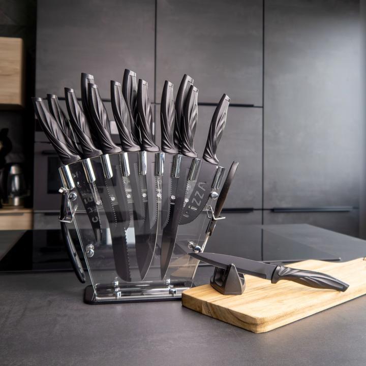 Actual product image Intirilife 17-piece set kitchen knives with knife block