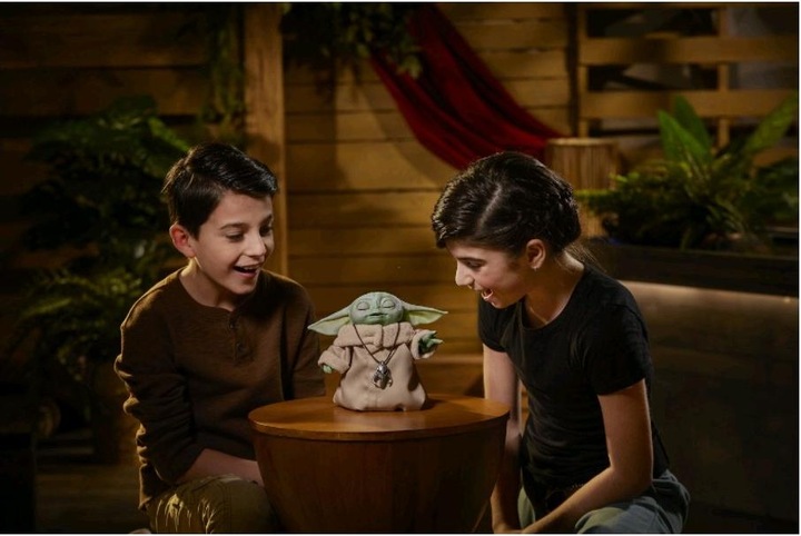 Immagine prodotto Hasbro The Mandalorian: The Child - Animatronic Edition
