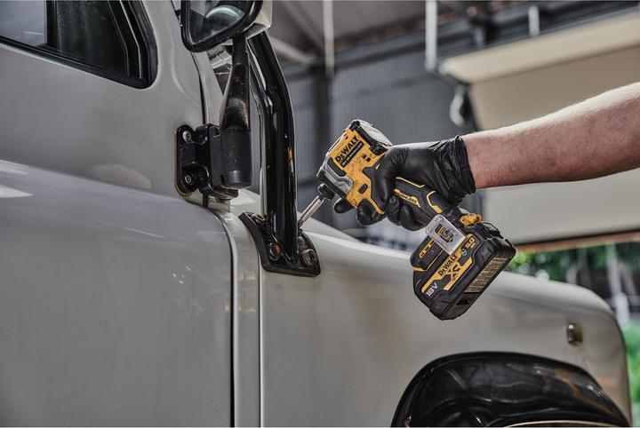 Produktbild DeWalt DCF850NT