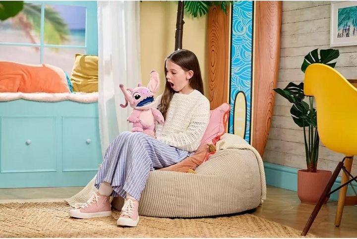 Actual product image WOWStuff! Real FX Chatty Angel (40.50 cm)