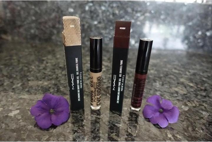 Actual product image MAC Cosmetics big boost fib rule (Stud)