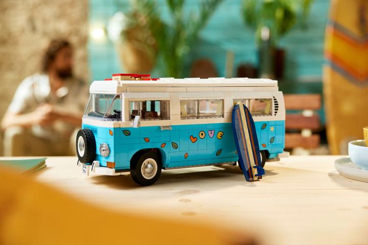 Produktbild LEGO Volkswagen T2 Campingbus (10279, LEGO Creator Expert, LEGO Seltene Sets)