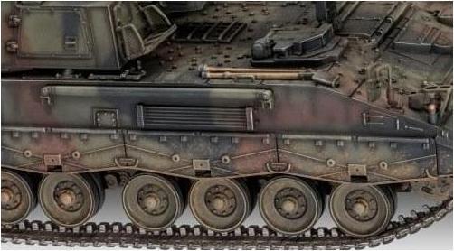 Actual product image Revell self-propelled howitzer 2000