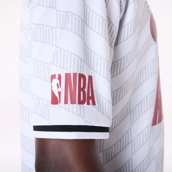 Image du produit New Era T-shirt Oversize Miami Heat Soccer (S)