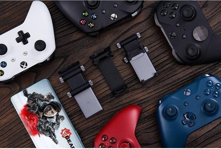 Produktbild 8bitdo Mobile Gaming-Clip (Xbox Series X)