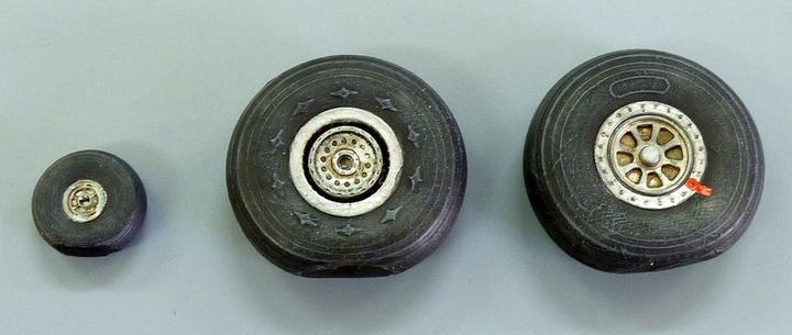 Actual product image Plus Model Wheels for C-46 Commando
