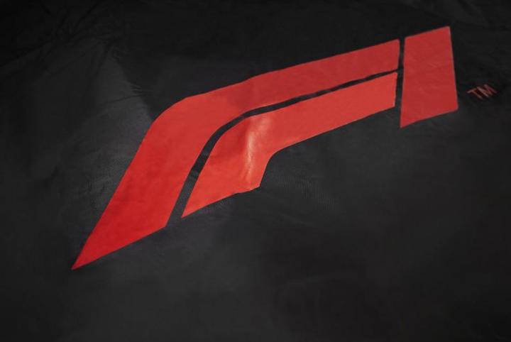 Produktbild Formula 1 Vollgarage CC300