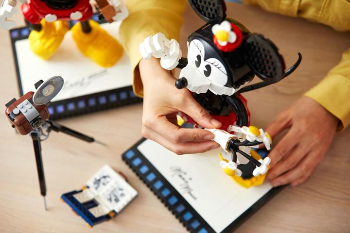 Image du produit LEGO Mickey Mouse et Minnie Mouse (43179, LEGO Disney, LEGO difficiles à trouver)