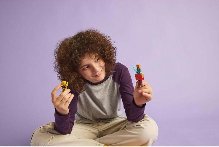 Actual product image LEGO Das Lava-Duell im Nether (21266, LEGO Minecraft)