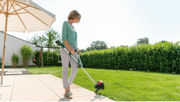 Actual product image Bosch Home & Garden UniversalGrassCut 18V-26 (Trim line)