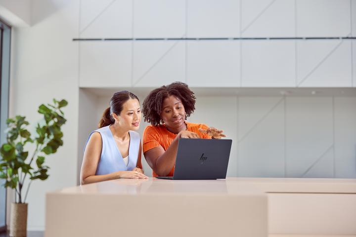 Image du produit HP EliteBook Ultra G1i (14", 1000 Go, 32 Go, DE, Intel Core Ultra 7 258V)