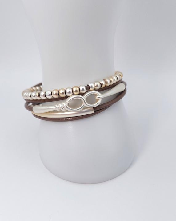 Produktbild Signé Signè Armband Leder mit Magnetverschluss & Elemente versilbert rhodiniert No.12 (Metall, Messing, Bleifrei, Cadmiumfrei, Nickelfrei)